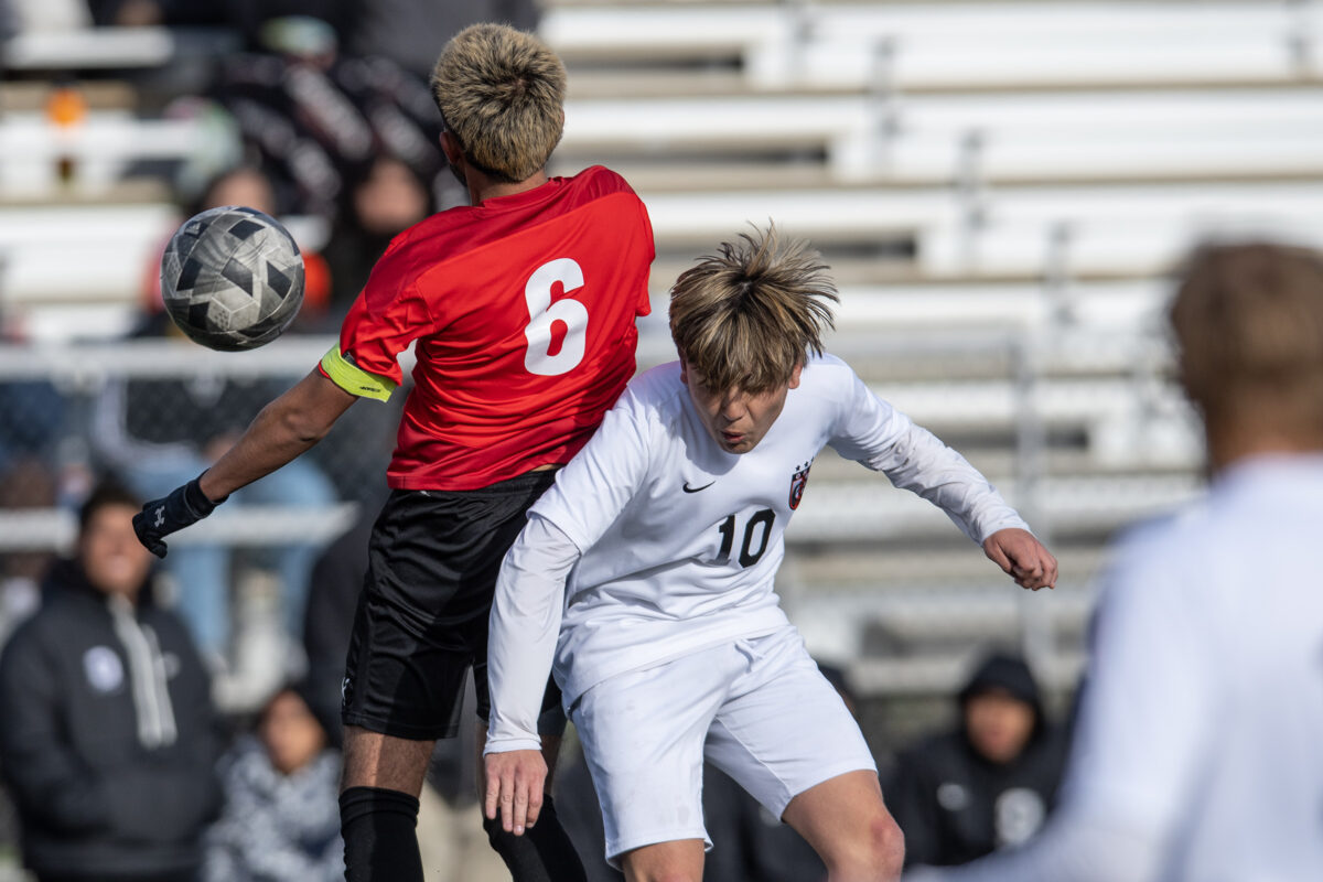 Boys soccer Aardema’s late goal seals region title for Ogden in